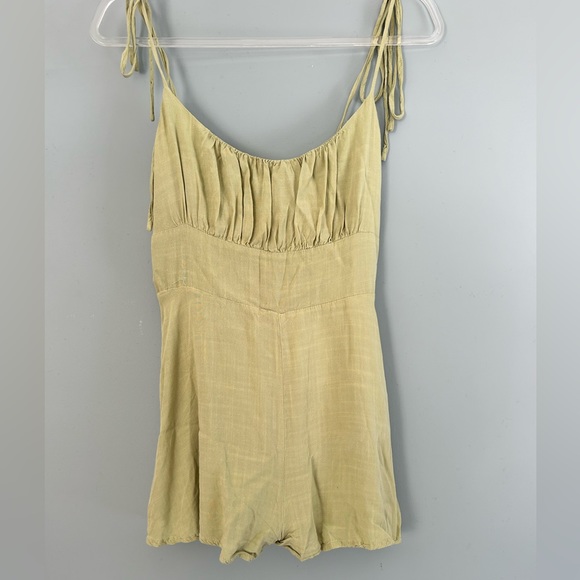 Urban Outfitters Romper - Picture 1 of 5